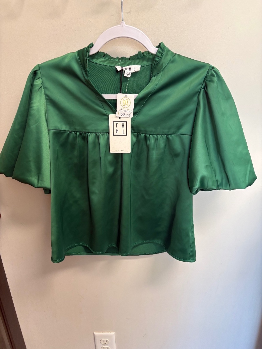 THML Green Satin Puff-Sleeve Ruffle Neck Blouse XS NWT